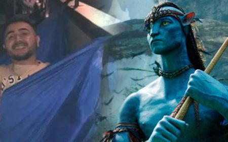 Influencer coloca una hamaca en el cine para ver Avatar 2